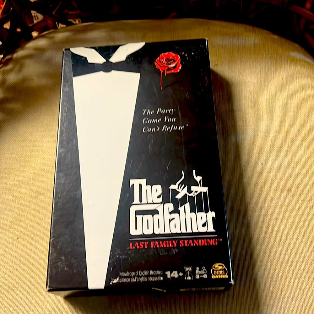 New Godfather Last Family Standing Game NWB Unique